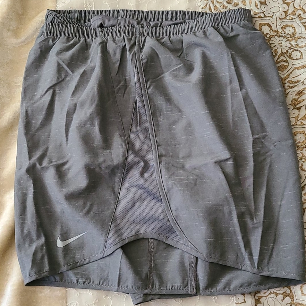 Nike 2XL Dri-Fit 6" Shorts